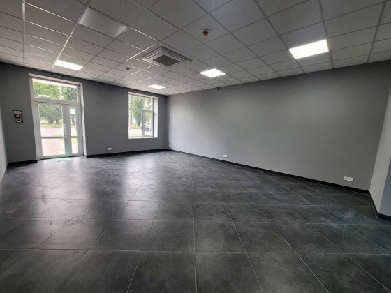 Торгове приміщення в ПЗР Черкаси