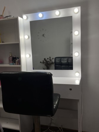 Кушетка , оренда місця візажиста , бровіста , майстра по плетінню - фото 1