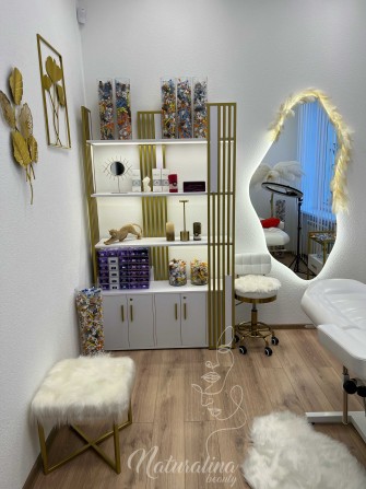 Оренда Кабінет косметолога (світло завжди є) подобово - фото 1