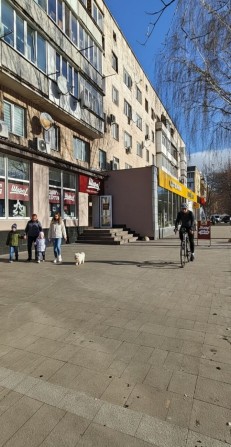 Оренда Фасад — 210 м²— пр. Миру - фото 1