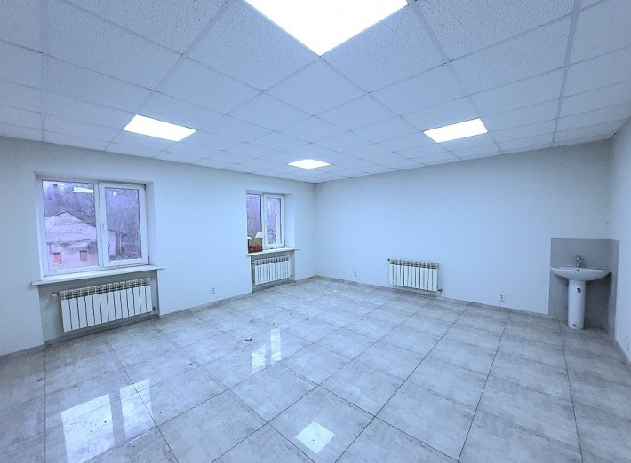 Палац Піонерів. Новий ремонт. 2 пов. Площа  S= 180 m2 - фото 1