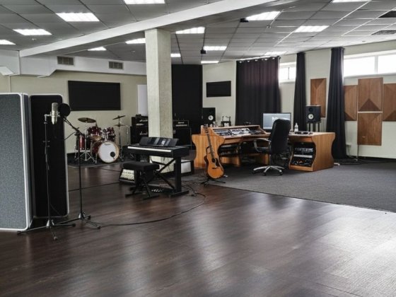 Оренда де ваша творчість розквітне! Житомир