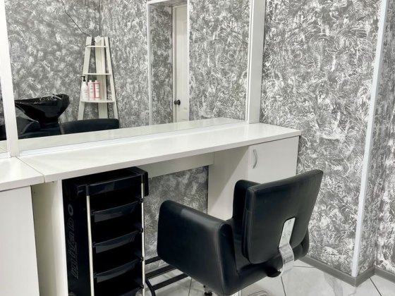 Оренда крісла перукар / барбер