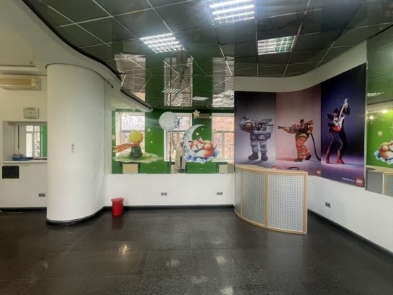 Здається в оренду комерційне приміщення 190 кв.м з фасадним входом. Житомир