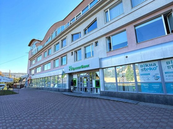 Здам офіс в р-ні Казбет, 127м2, 3й поверх Черкаси