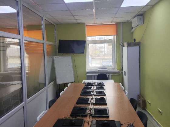 Метро Теремки Глушкова 31 -а Аренда 77 кв.м. Оренда приміщення.