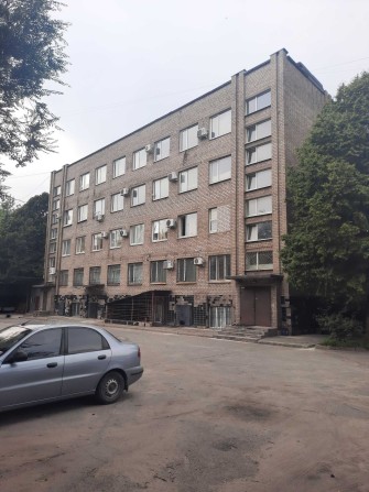 Сдается офис 10,4 кв.м. Центр города. - фото 1