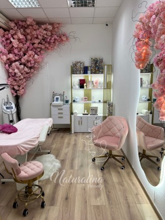 Оренда подобово/ Кабінет косметолога (Завжди є світло) / Печерськ - фото 1