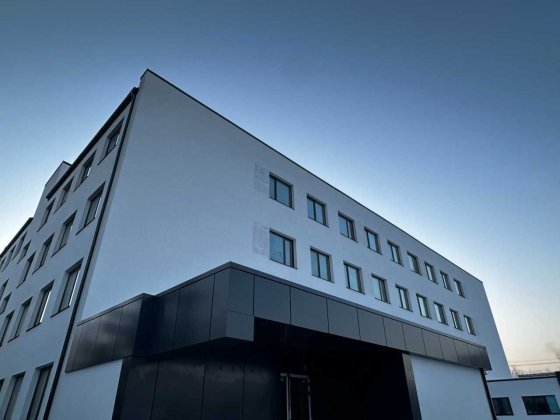 Адміністративно складська будівля (офіс/склад/логістичний центр)