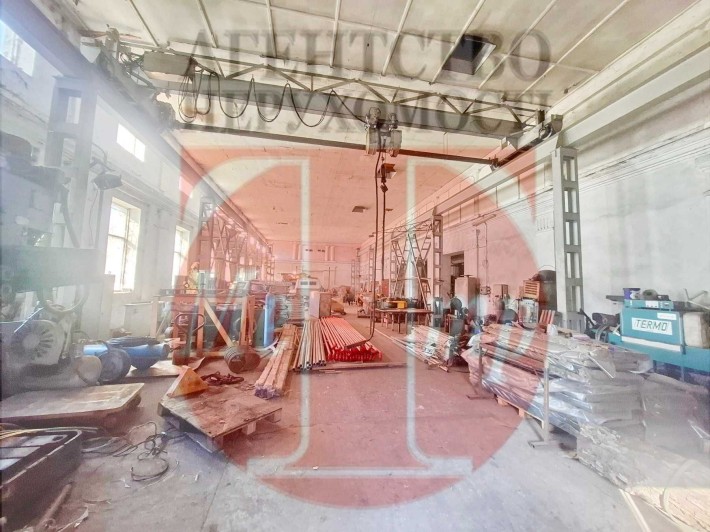 Здам в оренду фасадний виробничо-складський комплекс(вул.Чигиринська) - фото 1