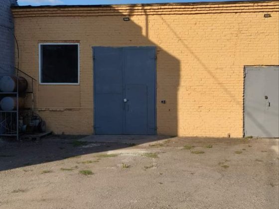 Сдам склад 40-80 кв м. Офисное помещение- два по 18 кв м. Шевч-кий рн.