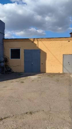 Сдам склад 40-80 кв м. Офисное помещение- два по 18 кв м. Шевч-кий рн. - фото 1