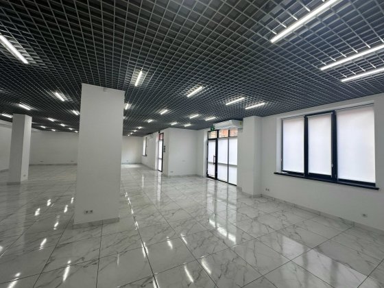 Оренда офісного приміщення один зал район Набережного кварталу. Винница