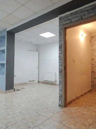 Оренда офісу Перший поверх Окремий вхід. - фото 1