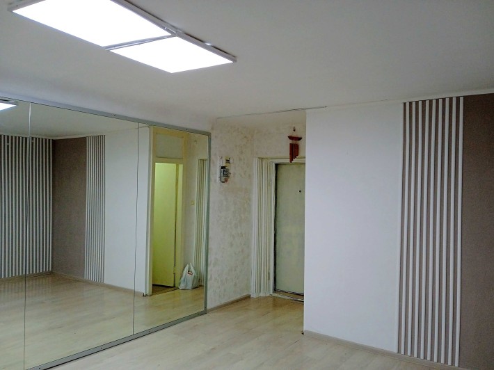 Оренда приміщення в центрі - фото 1