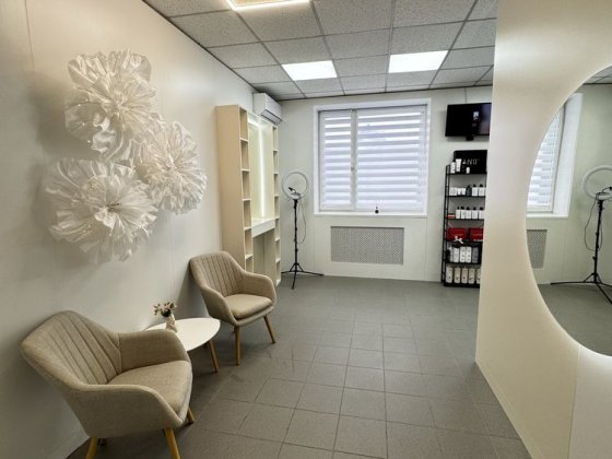 Суборенда для візажиста,бровиста Житомир