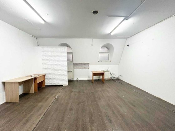 Сдам офис, помещение, салон с водой на пр. Яворницкого, Центр Днепр