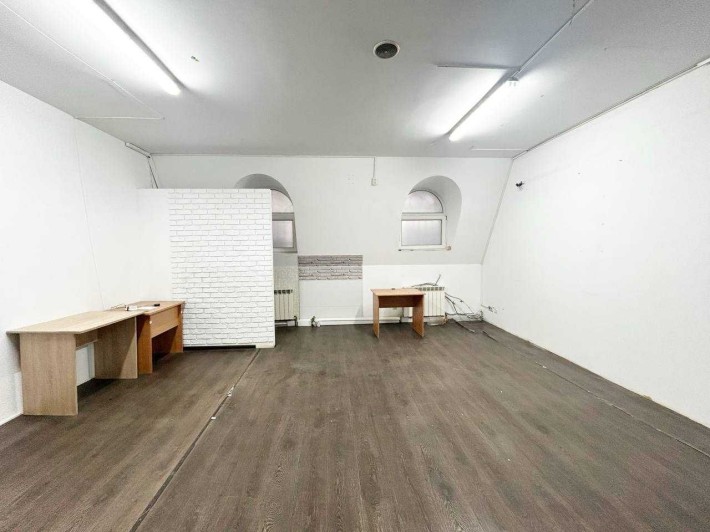 Сдам офис, помещение, салон с водой на пр. Яворницкого, Центр - фото 1