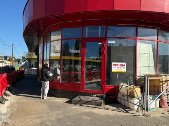 Оренда торгового приміщення 250 м², метро Почайна Киев