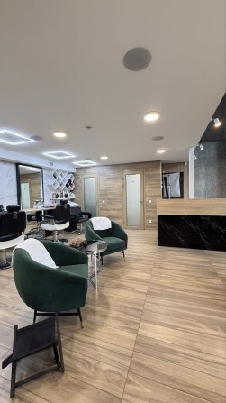 Сдам салон красоты с оборудованием или другой вид бизнеса - фото 1