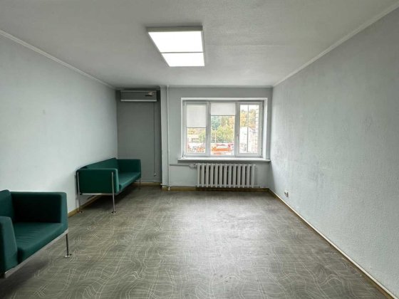 без% офіс 80кв.м 4каб центр, метроПалац Україна поруч, вул.Малевича,83