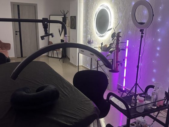 АРЕНДА КУШЕТКИ!ЦЕНТР!ПОСТІЙНЕ СВІТЛО бровісту,віжажисту,кабінету,центр