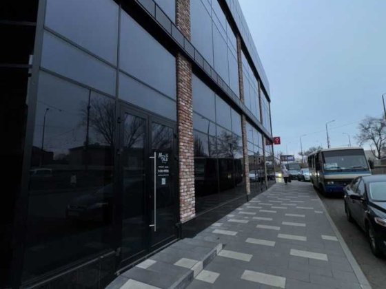 Оренда фасадного приміщення 26 м² — ЗАВЖДИ Є СВІТЛО !