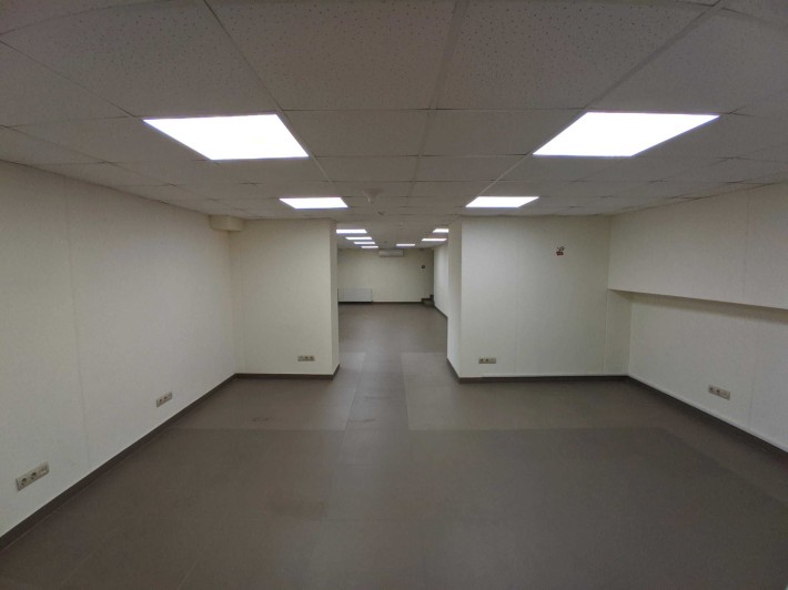 Приміщення з окремим входом, тихий центр, вул. Шулежко, 67 - фото 1