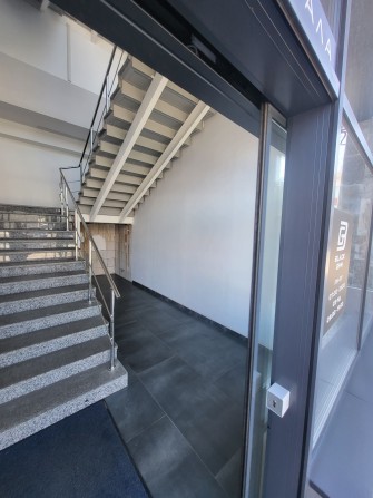 Оренда частини приміщення, 1 поверх вул.Грушевсько 5а біля ОЛДІ - фото 1