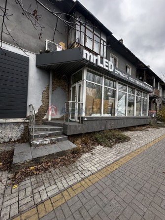 Оренда комерційної нерухомості, вул. Перемоги 7 - фото 1