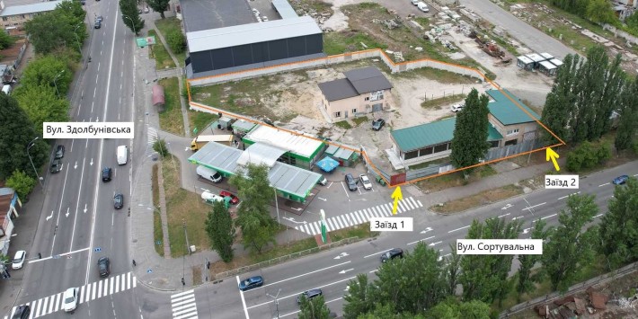 Фасадна комерційна будівля, до 389 м² + ділянка,  вул. Здолбунівська 3 - фото 1