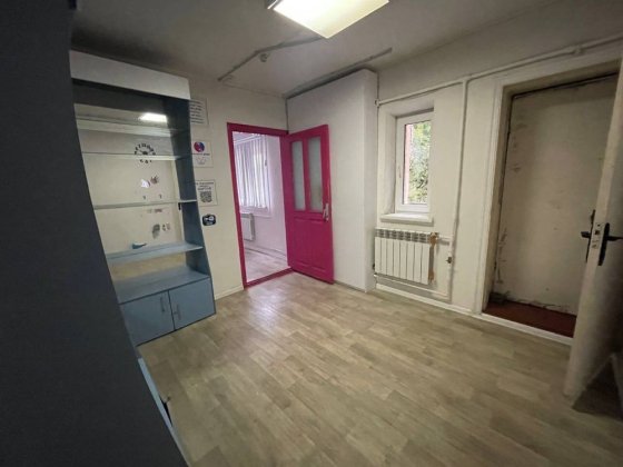 Довгострокова оренда приміщення по пр. Металлургів