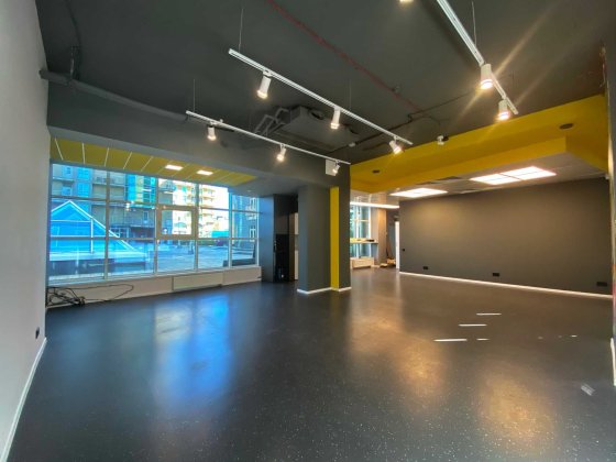 1-й пов. 225м², ЖК Тріумф, Звіринецька, свіжий ремонт, Підзем. паркінг Київ