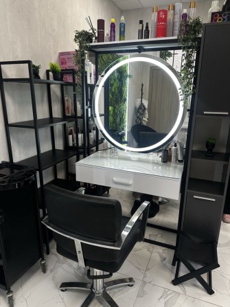 Аренда робочего места колориста , визажист , парекхмахер - фото 1