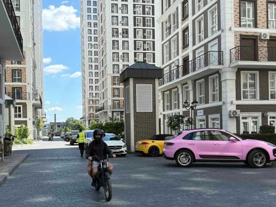 Кутовий Cупер-фасад на площу, 50 кв.м, ЖК Нова Англія, Максимовича