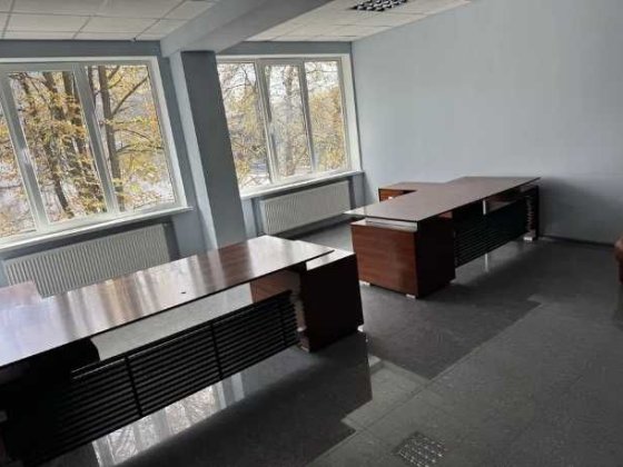 Сдам офис с ремонтом 20м2 на левом берегу.