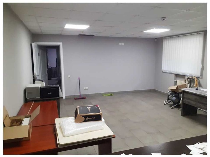 Оренда офісу закритого типу район пр. Металургів - фото 1