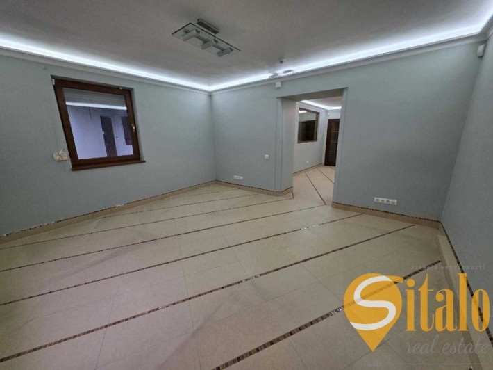 Оренда приміщення, вулиця Вітовського - фото 1