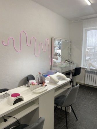 Оренда робочого місця для майстра манікюру - фото 1