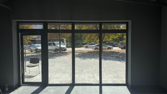 Сучасне Комерційне Приміщеня - фото 1