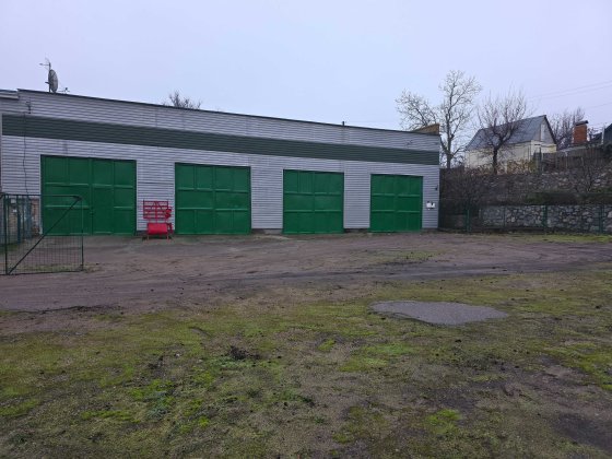 Ангар з територією на Ковалівці (оренда)