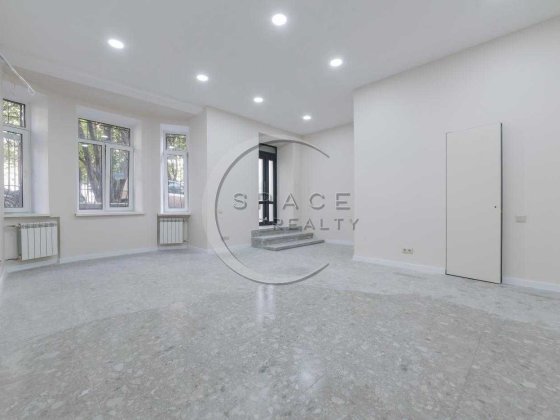 Оренда комерційного приміщення 2к 64м2 Малопідвальна 21/8 Центр