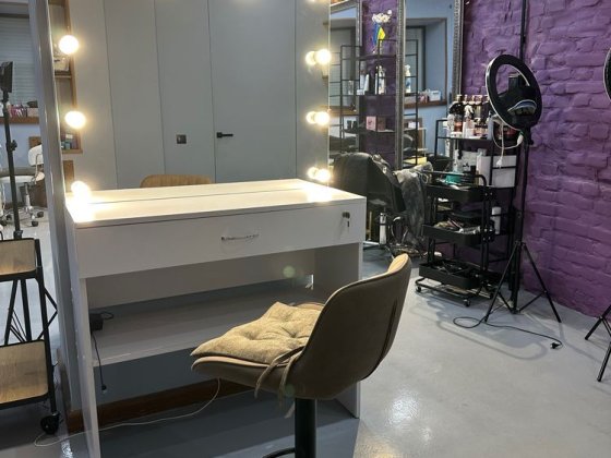 Оренда/аренда  місця в салоні краси