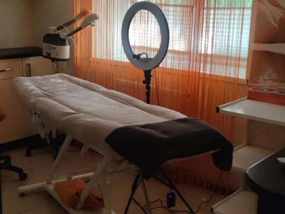 Аренда кабинета,в салоне красоты ,свет есть