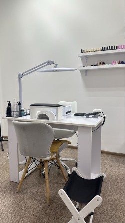 Оренда стола для майстра манікюру - фото 1