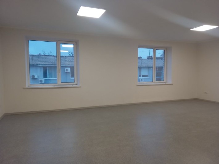 Сдам офис 184м ул. Богдана Хмельницкого 16 - фото 1