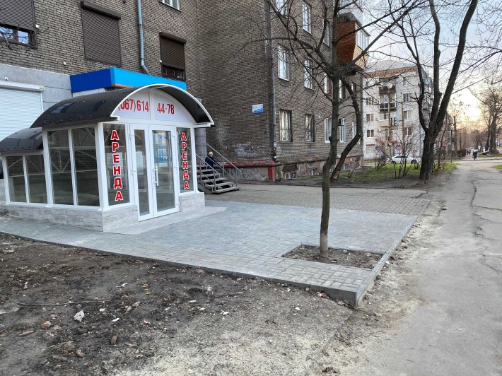 Офіс по вул. Незалежної України на перехресті з Якова Новицького - фото 1