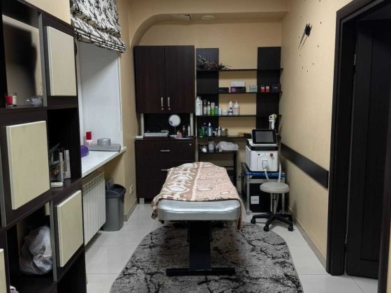 Кабінет під косметологію, масаж, татуаж та ін.
