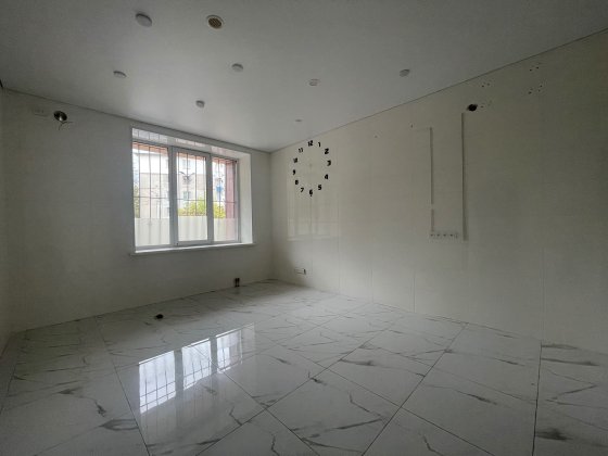 Оренда Фасадне приміщення 194 м² - живий  трафік Житомир