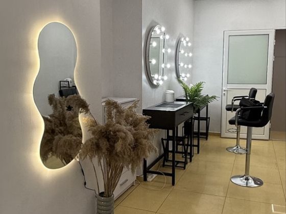 свет есть всегда | Аренда стола бровиста / кушетки / место бровиста